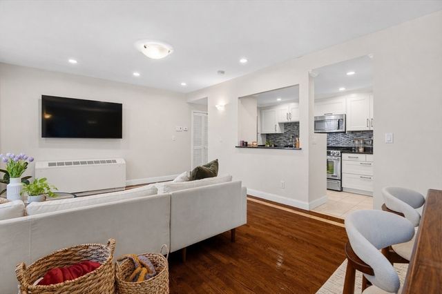 13 Bowdoin St 3A&B, Boston, MA 02114