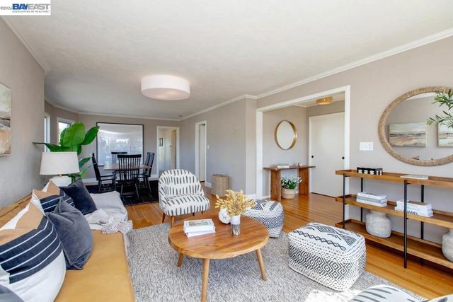 1628 Minturn St, Alameda, CA 94501