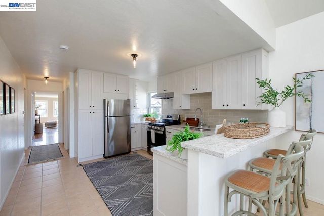 1628 Minturn St, Alameda, CA 94501