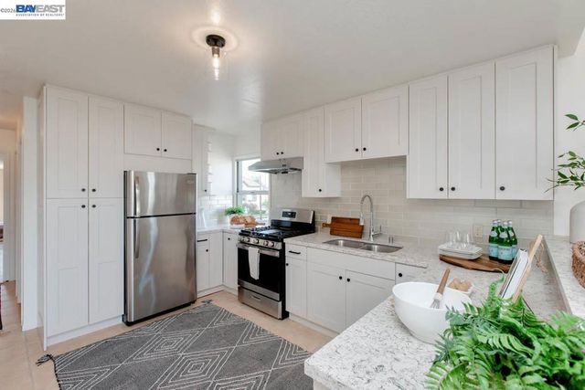 1628 Minturn St, Alameda, CA 94501