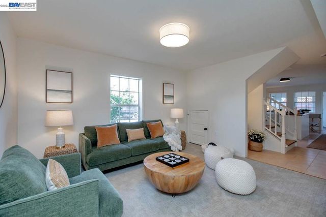 1628 Minturn St, Alameda, CA 94501
