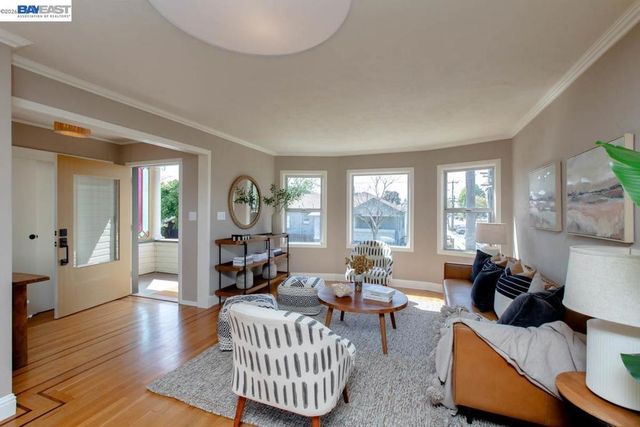 1628 Minturn St, Alameda, CA 94501