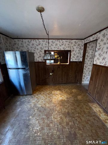 115 Saltonstall Parkway, East Haven, CT 06512