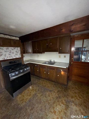 115 Saltonstall Parkway, East Haven, CT 06512