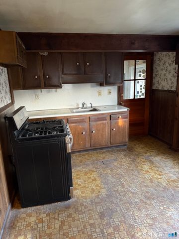 115 Saltonstall Parkway, East Haven, CT 06512