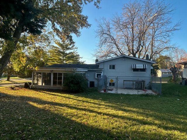 1226 Willow Street, Belvidere, IL 61008