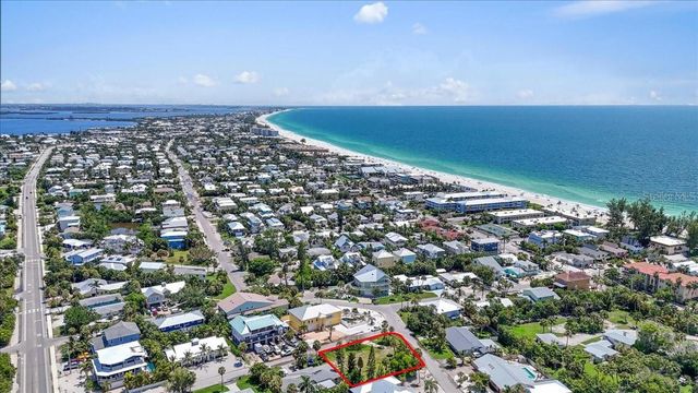 302 73RD STREET, Holmes Beach, FL 34217