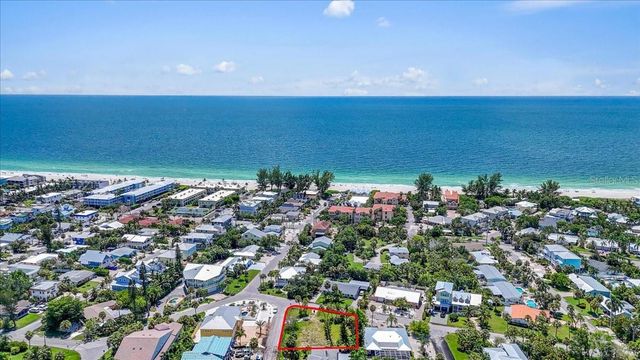 302 73RD STREET, Holmes Beach, FL 34217