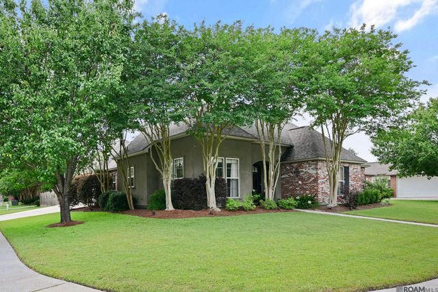 2244 Springlake Dr, Baton Rouge, LA 70810