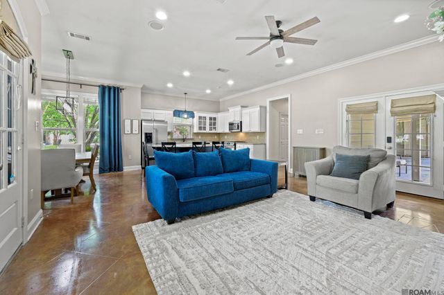 2244 Springlake Dr, Baton Rouge, LA 70810