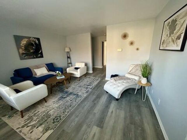 1751 Parknoll LANE, Port Washington, WI 53074