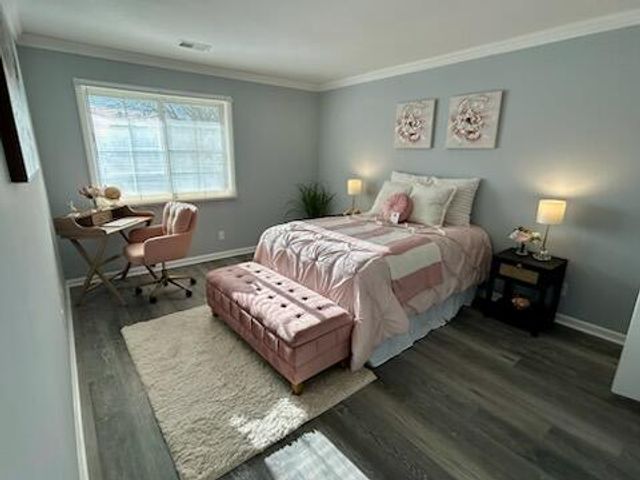 1751 Parknoll LANE, Port Washington, WI 53074