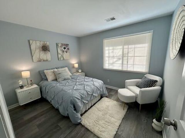 1751 Parknoll LANE, Port Washington, WI 53074