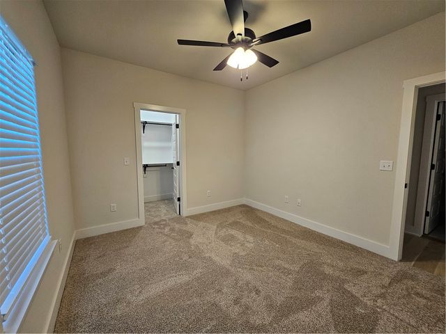 7207 SW Walnut Grove Avenue, Bentonville, AR 72713