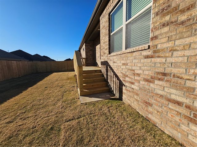 7207 SW Walnut Grove Avenue, Bentonville, AR 72713
