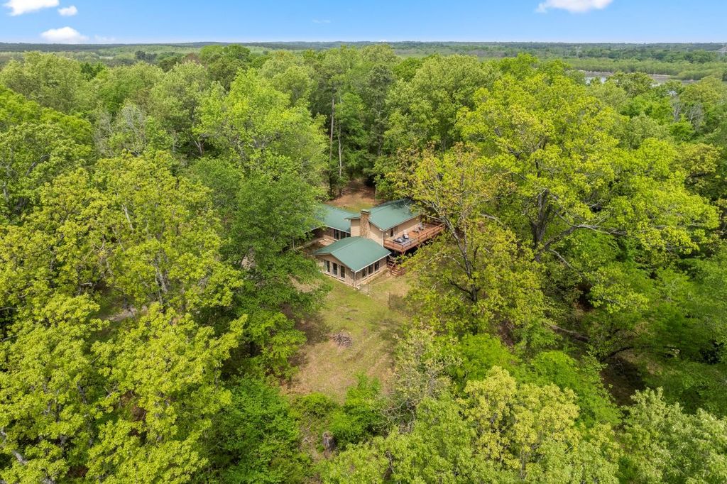 1614 County Road 2600, Mt Pleasant, TX 75455