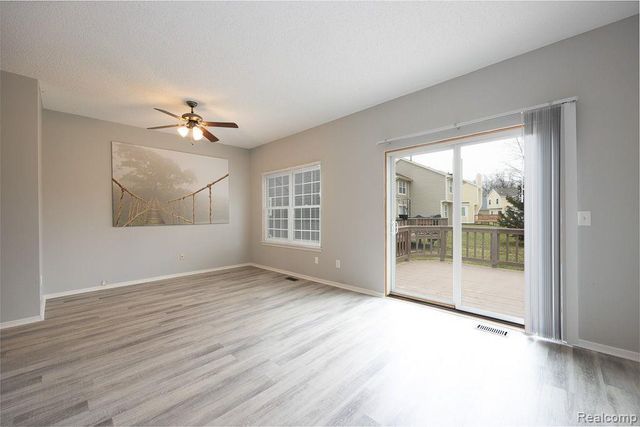 30850 Collingdale Drive, Novi, MI 48377