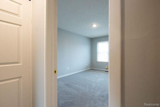 30850 Collingdale Drive, Novi, MI 48377