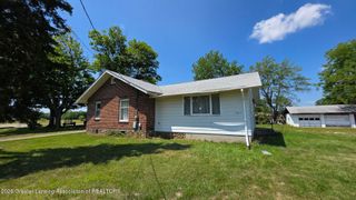 1323 E Willoughby Road, Lansing, MI 48911