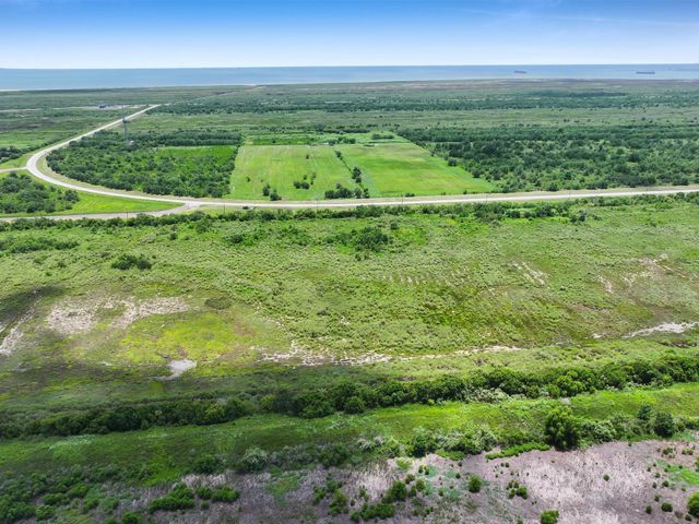 3015 Broadway, Port Bolivar, TX 77650