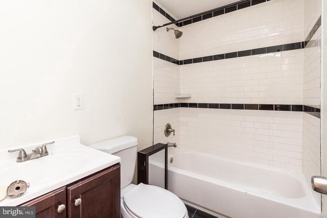 419 E UPSAL ST, Philadelphia, PA 19119