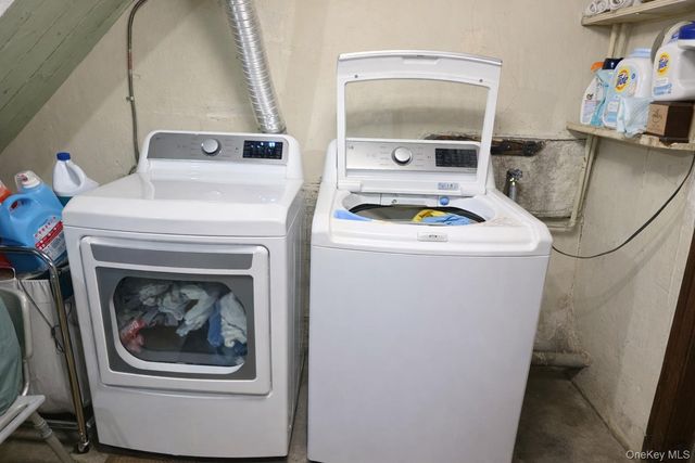 35-03 24th Avenue, Astoria, NY 11103