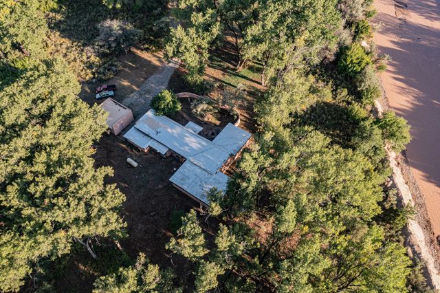 57 State Road 233, Medanales, NM 87548