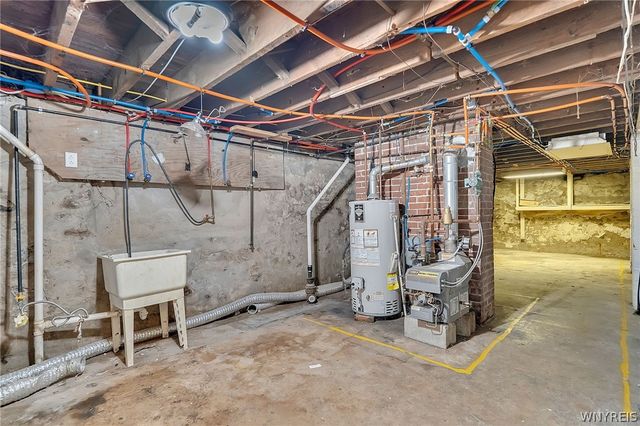 235 POTOMAC Avenue, Buffalo, NY 14213