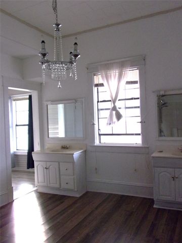 325 CR 100, San Saba, TX 76877