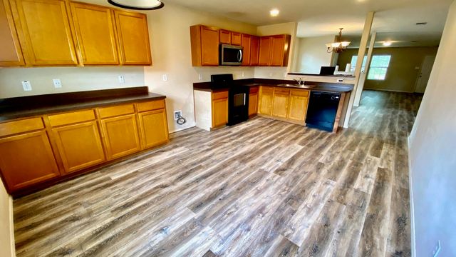 1829 Nightingale Drive, Aubrey, TX 76227