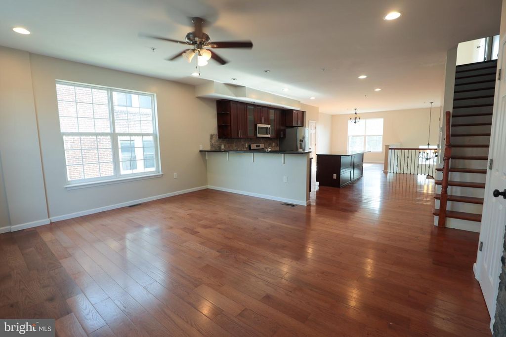 4779 MANAYUNK AVE, Philadelphia, PA 19128
