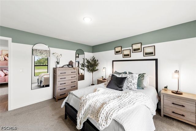 313 NE 13th TER, Cape Coral, FL 33909