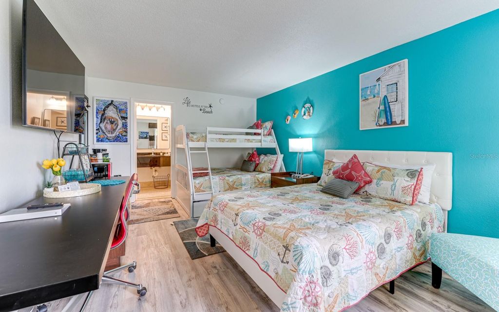 7150 N TAMIAMI TRAIL S-612, SARASOTA, FL 34243 — photo 4