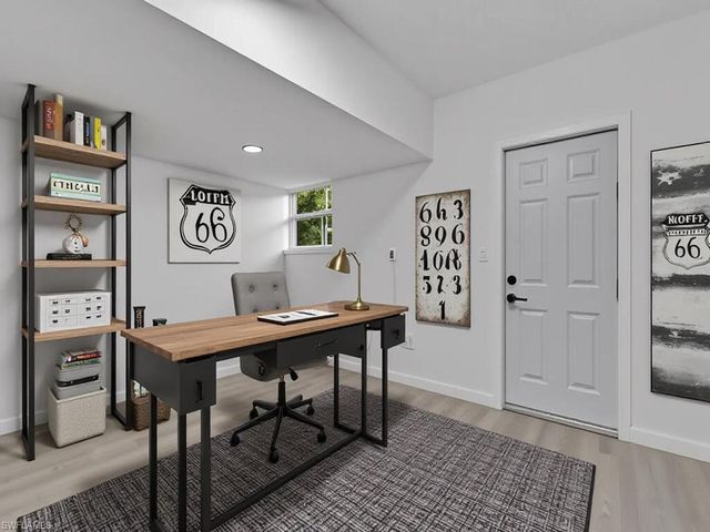 4941 Aztec CIR, Naples, FL 34112