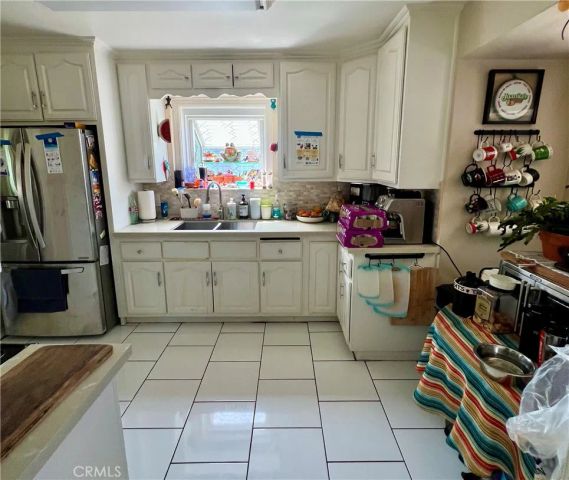 2925 San Francisco, Long Beach, CA 90806