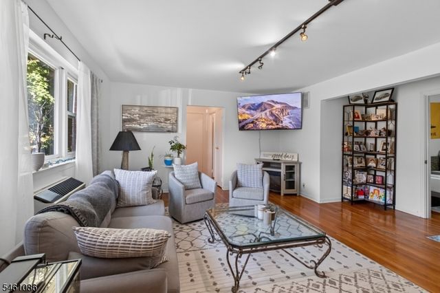 2467 State Route 10 7, Parsippany-troy Hills Twp., NJ 07950