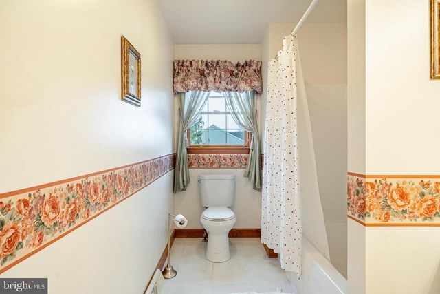 11 MULLIGAN DR, Reading, PA 19606