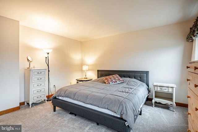 11 MULLIGAN DR, Reading, PA 19606