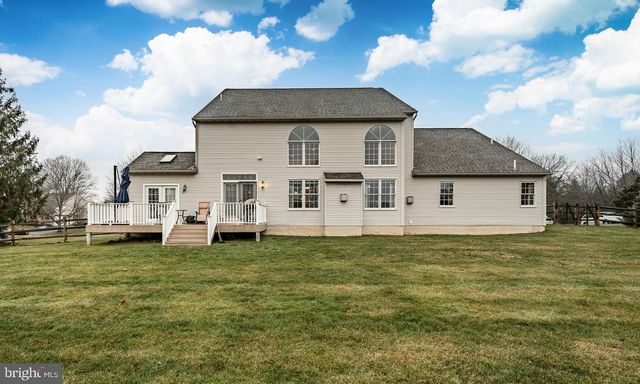 11 MULLIGAN DR, Reading, PA 19606