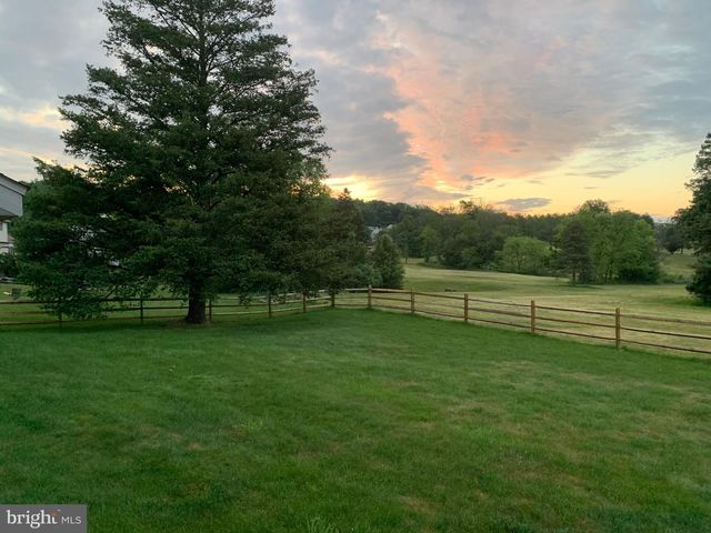 11 MULLIGAN DR, Reading, PA 19606