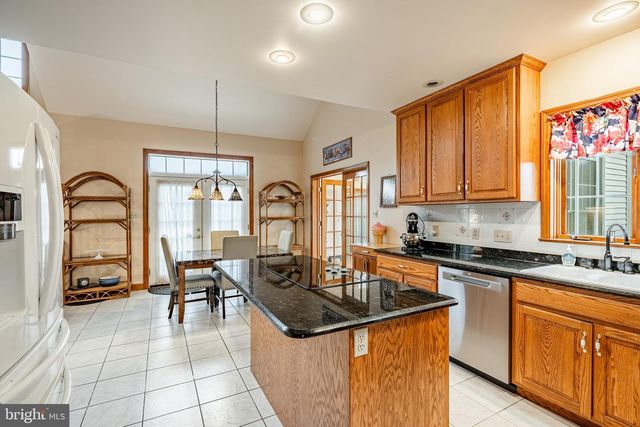 11 MULLIGAN DR, Reading, PA 19606