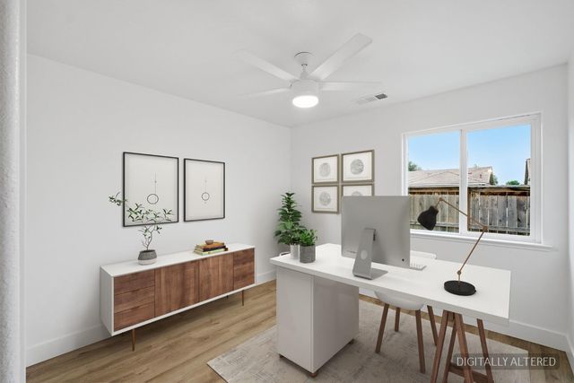 3579 Marina Drive, Madera, CA 93637