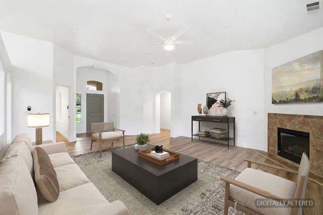 3579 Marina Drive, Madera, CA 93637