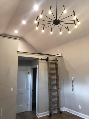 251 Main Street, Northport, NY 11768