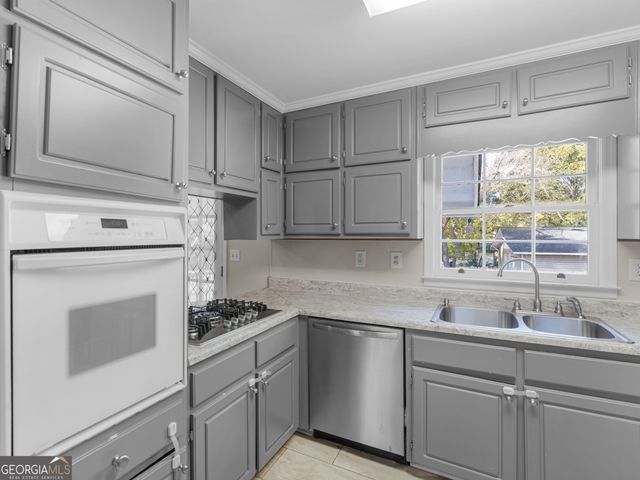 280 Burke Circle, Mcdonough, GA 30253
