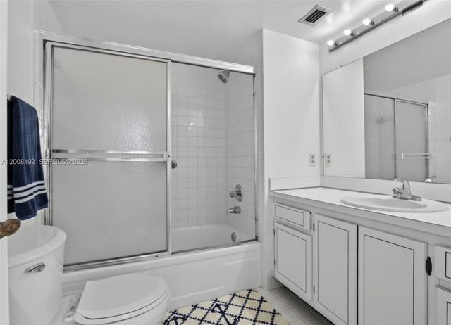 3300 W Rolling Hills Cir 606, Davie, FL 33328