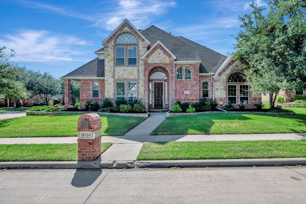 8324 Flat Rock Court, North Richland Hills, TX 76182