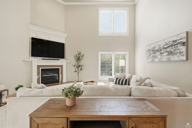 3703 Peachtree Circle, Manhattan, KS 66503