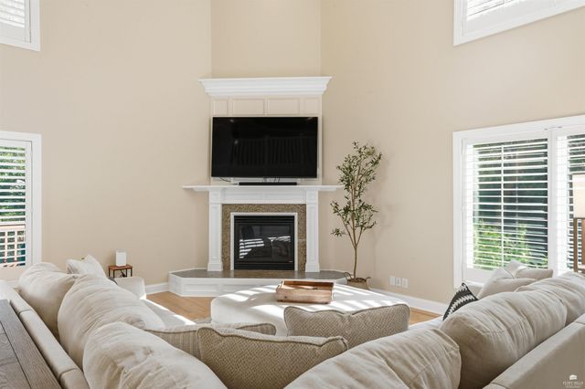 3703 Peachtree Circle, Manhattan, KS 66503