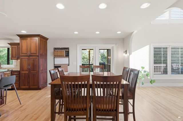 3703 Peachtree Circle, Manhattan, KS 66503